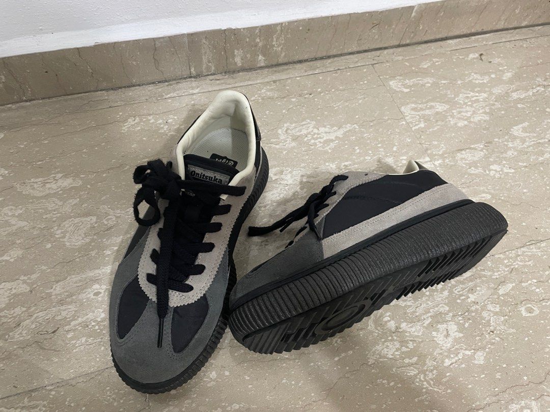 Onitsuka Tiger DELECITY unisex size 39 (Category: Sneakers) located in Singapore. Submitted by littlecaesars (Listing ID 1305214166, Image 3). Description: -worn 5 times -selling as I got a size too big -$230 retail price .