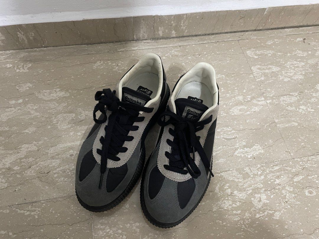 Onitsuka Tiger DELECITY unisex size 39 (Category: Sneakers) located in Singapore. Submitted by littlecaesars (Listing ID 1305214166, Image 2). Description: -worn 5 times -selling as I got a size too big -$230 retail price .