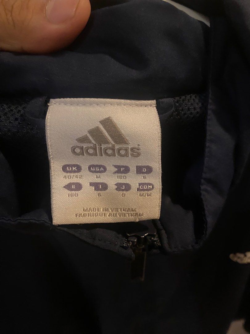 ORIGINAL - Adidas Training Jacket (Category: Activewear) located in Pasig City. Submitted by nicoloplana (Listing ID 1305157282, Image 3). Description: Original Adidas Active wear jacket Size is Medium but feels like Large Ideal for heat retention during training.