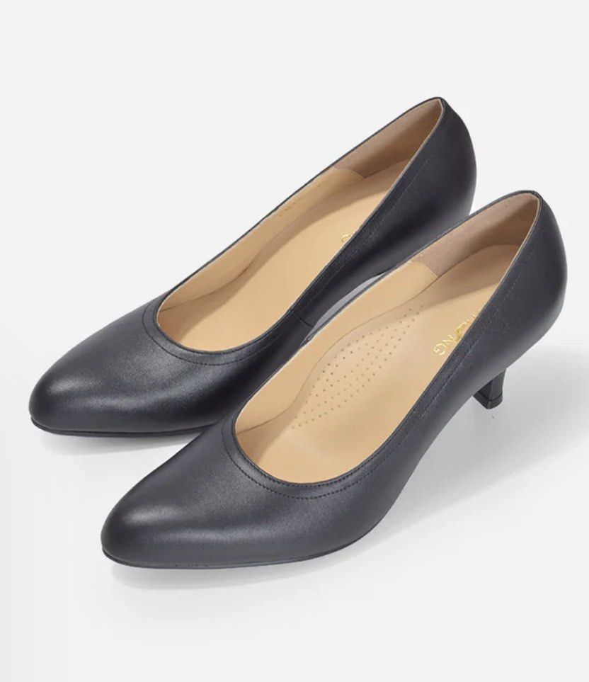 Leather pumps on sale shop