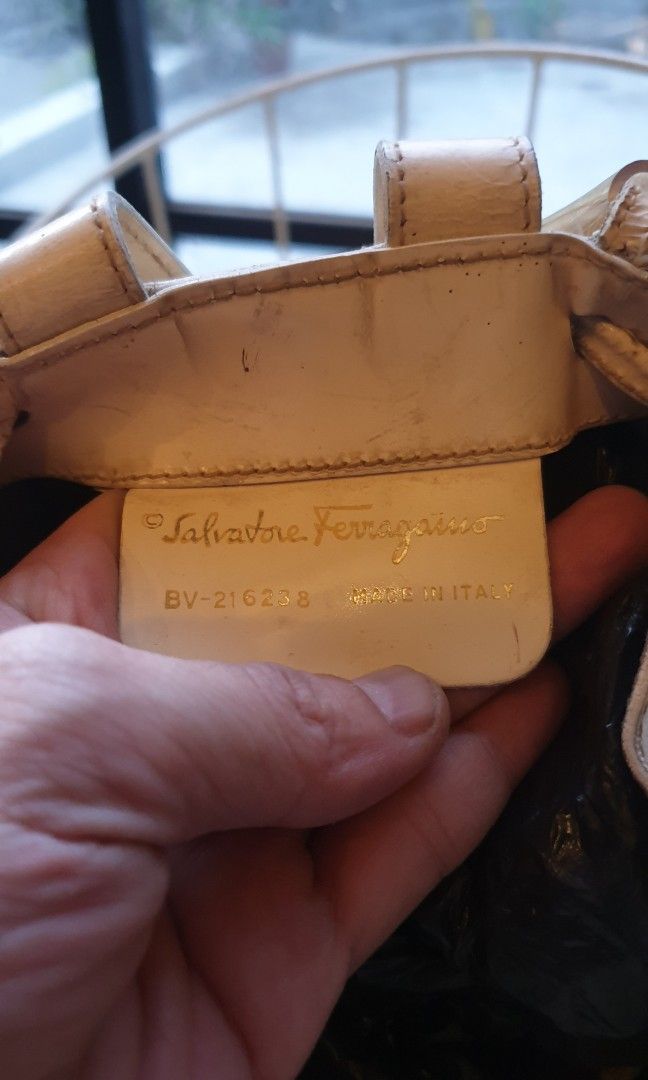 SALVATORE FERRAGAMO white leather vintage backpack (Category: Luxury Bags & Wallets) located in Tarlac. Submitted by byteytey6231980 (Listing ID 1305233930, Image 3). Description: well used salvatire ferravmo bag.Flaws seen in the picture but still in good condition. Still Negotiable.