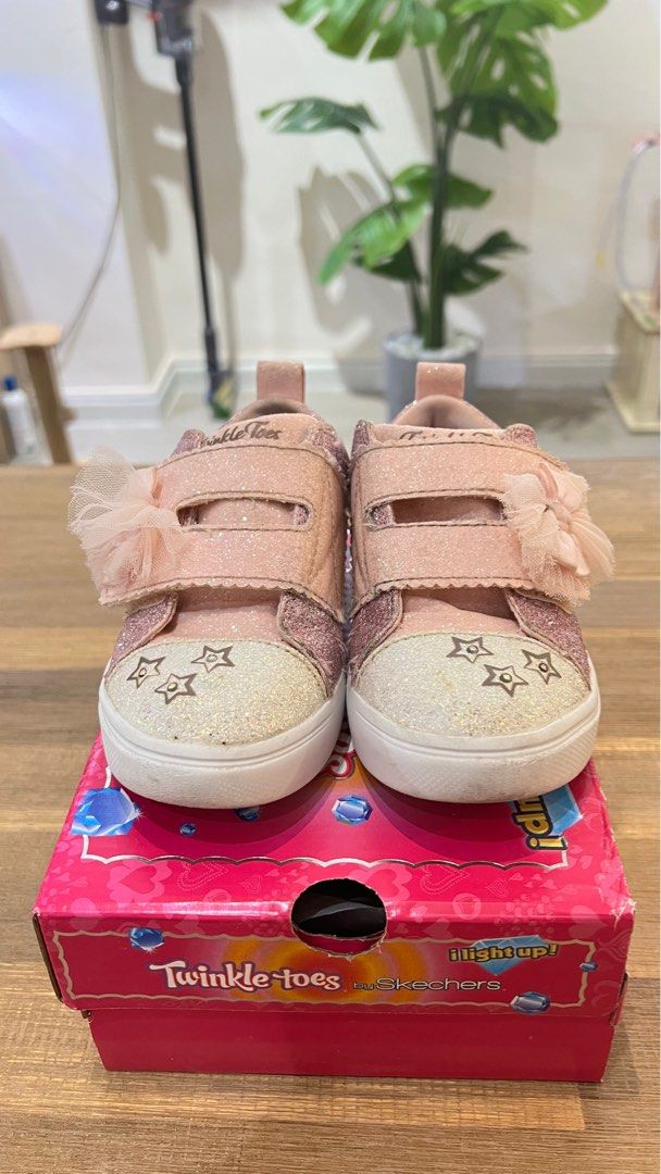 Skechers pink glitter on sale