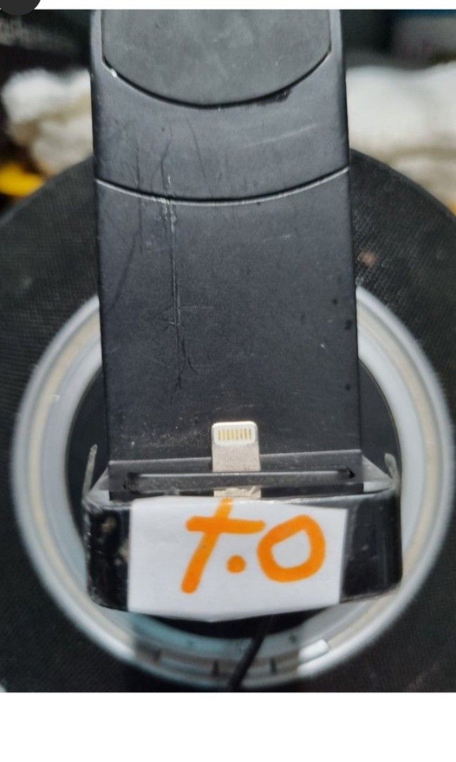 Speaker Dock for Ipod/Iphone/Ipad (Category: Soundbars, Speakers & Amplifiers) located in Paombong. Submitted by sweetdeals0181656 (Listing ID 1290749191, Image 2). Description: Brand : Sainsbury's 220 Volts Unit is tested. Working with Iphone 7Plus and Iphone XR. Includes Power Adaptor..