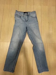 (Category: ) located in . Submitted by bos.shoppe (Listing ID 1305148511, Image 1). Description: .