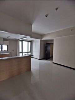 1BR corner unit For Sale  in Greenbelt Hamilton Tower 2, Legaspi Village, Makati