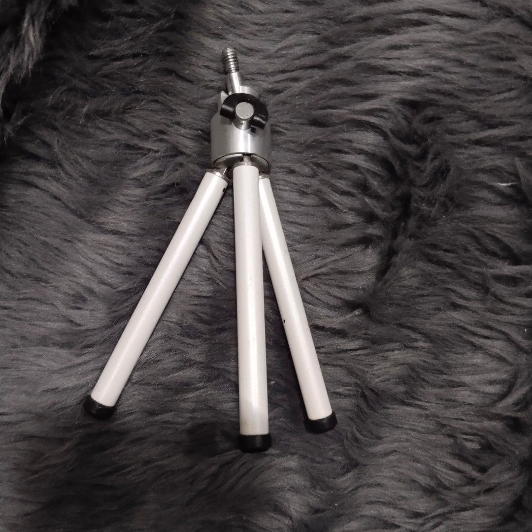 Affordable High Quality Tripod 😍👌 #1 (Category: Tripods & Monopods) located in Bulacan. Submitted by afford.japan (Listing ID 1305485843, Image 1). Description: Affordable High Quality Tripod 😍👌.