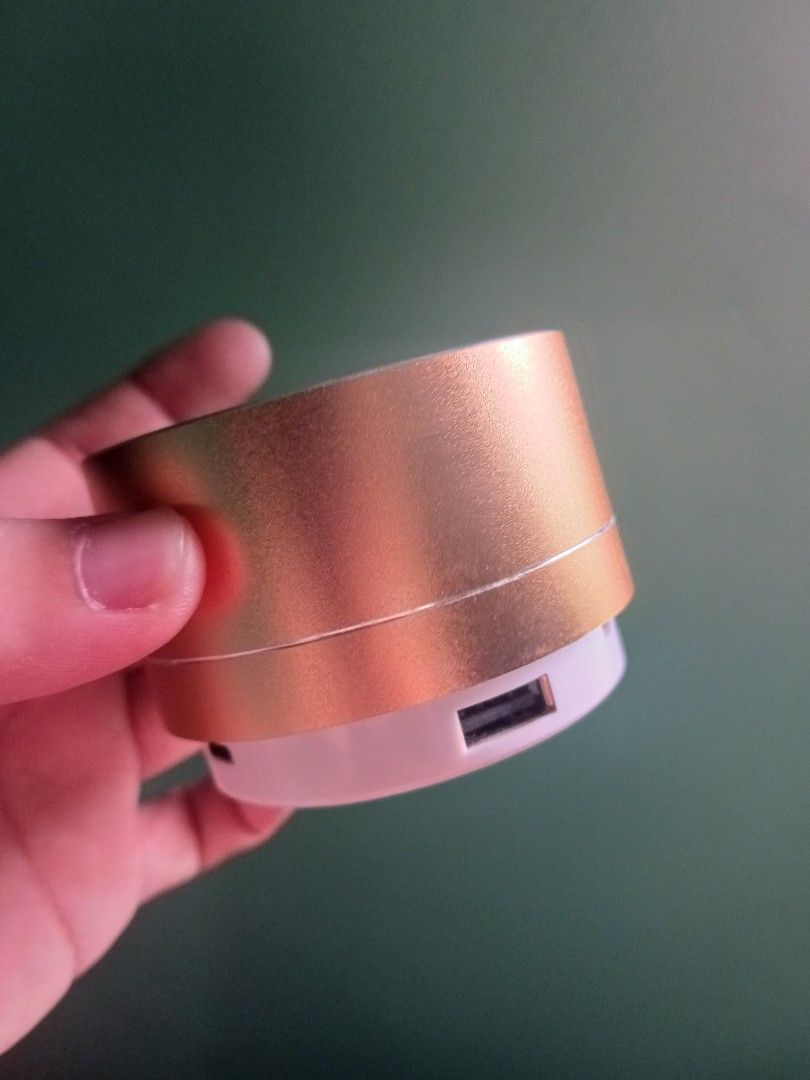 Affordable TWS wireless stereo (gold) 😍 (Category: Soundbars, Speakers & Amplifiers) located in Bulacan. Submitted by afford.japan (Listing ID 1305320023, Image 3). Description: Japan Surplus.