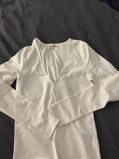 (Category: ) located in . Submitted by cc_closetsale (Listing ID 1305347316, Image 1). Description: .