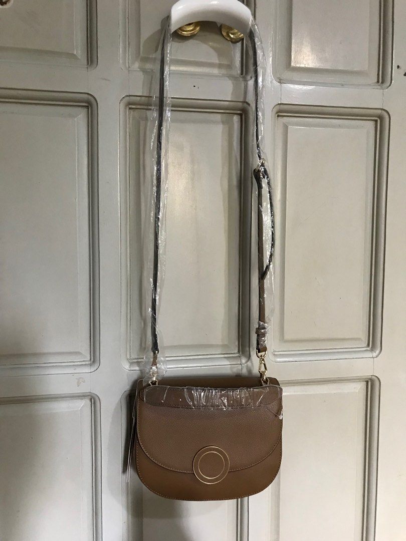 Brand new Oryany Elfna Bag (Category: Luxury Bags & Wallets) located in Santa Rosa. Submitted by rina.rina3 (Listing ID 1305358559, Image 2). Description: Brand new Oryany Elfna brown bag Super nice and sturdy From Korea You may ask for additional photos Slightly negotiable Buyer to shoulder shipping Thanks for visiting my shop ☺️.