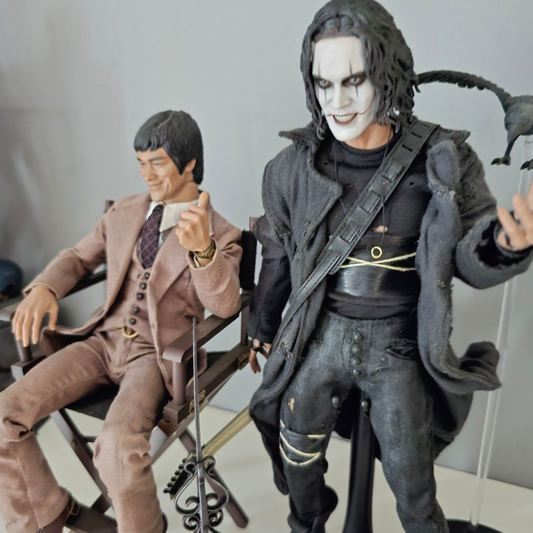 Cheap Hot Toys Bruce Lee Suit and The Crow Exclusive, Hobbies & Toys