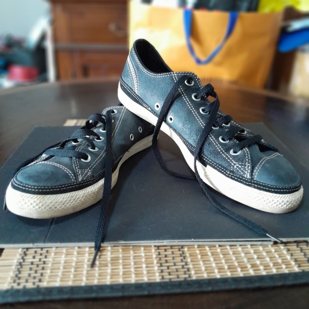 Faded black converse sales