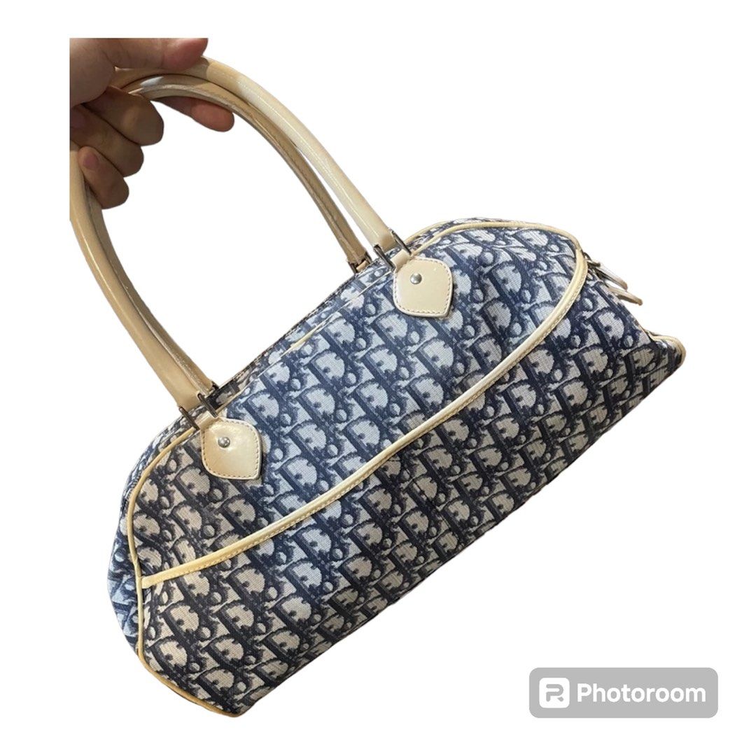 Dior Handbag (Category: Luxury Bags & Wallets) located in Manila. Submitted by jstyle11 (Listing ID 1305364617, Image 2). Description: Rank AB From Japan.