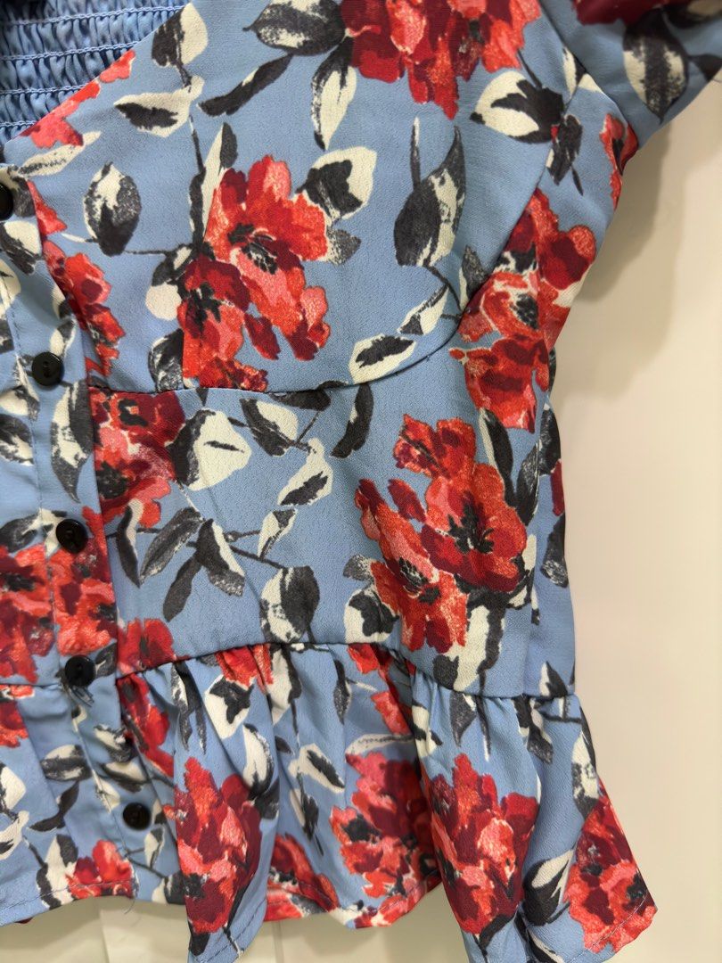 FLORAL TOP ZARA DUPE (Category: Blouses) located in Manila. Submitted by jeannma (Listing ID 1305423038, Image 3). Description: Used once Size xs-s.