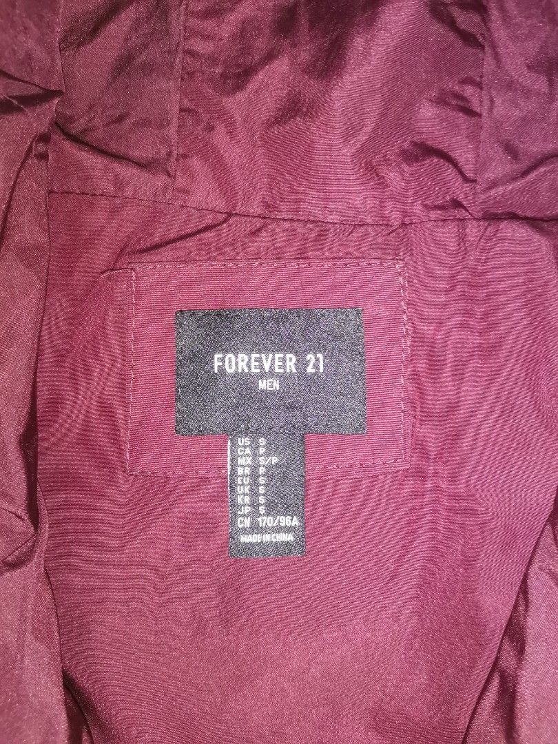Forever 21 Burgundy Parka (Category: Coats, Jackets and Outerwear) located in Baguio. Submitted by mr.declutterer (Listing ID 1305387827, Image 2). Description: Excellent Condition Size S on tag 25.75" x 21.25".