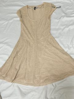 (Category: ) located in . Submitted by _anythingpreloved (Listing ID 1305418337, Image 1). Description: .