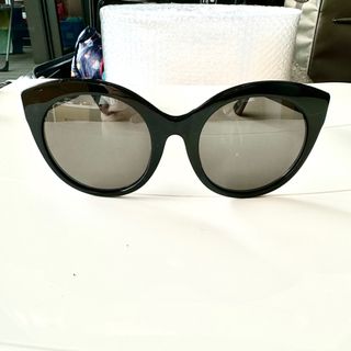 （分類：）位於 。 由 clarazeela 提交（商品編號 1305353839，圖片 1）。簡介： 。