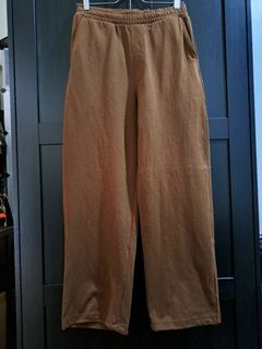 GU ( Uniqlo Sister Brand) Brown Sweatpants