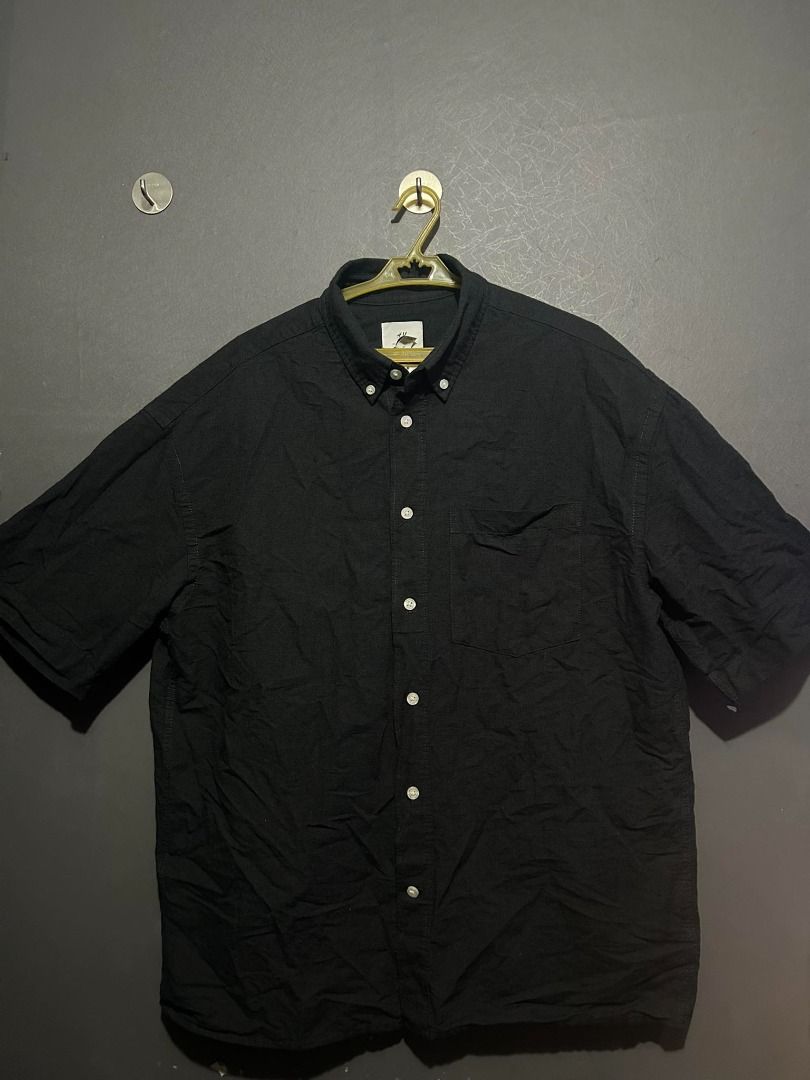 H&M polo Shirt (Category: Tshirts & Polo Shirts ) located in Manila. Submitted by juls01 (Listing ID 1305410312, Image 1). Description: Small on Tag 27x23 Brand New with Tag, Oversize.
