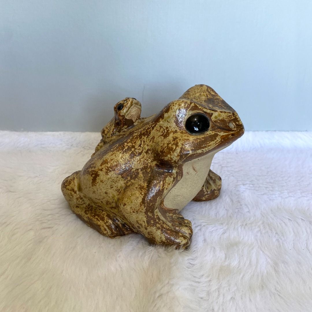 Japan Vintage Shigaraki Ware Lucky Frog with Baby Frog Figurines ...