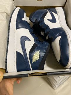 (Category: ) located in . Submitted by sneakerfella (Listing ID 1305423098, Image 1). Description: .