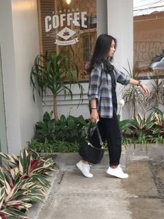 (Kategori: ) berada di . Dikirim oleh ciooooo (ID iklan 1305346214, Gambar 1). Deskripsi: .