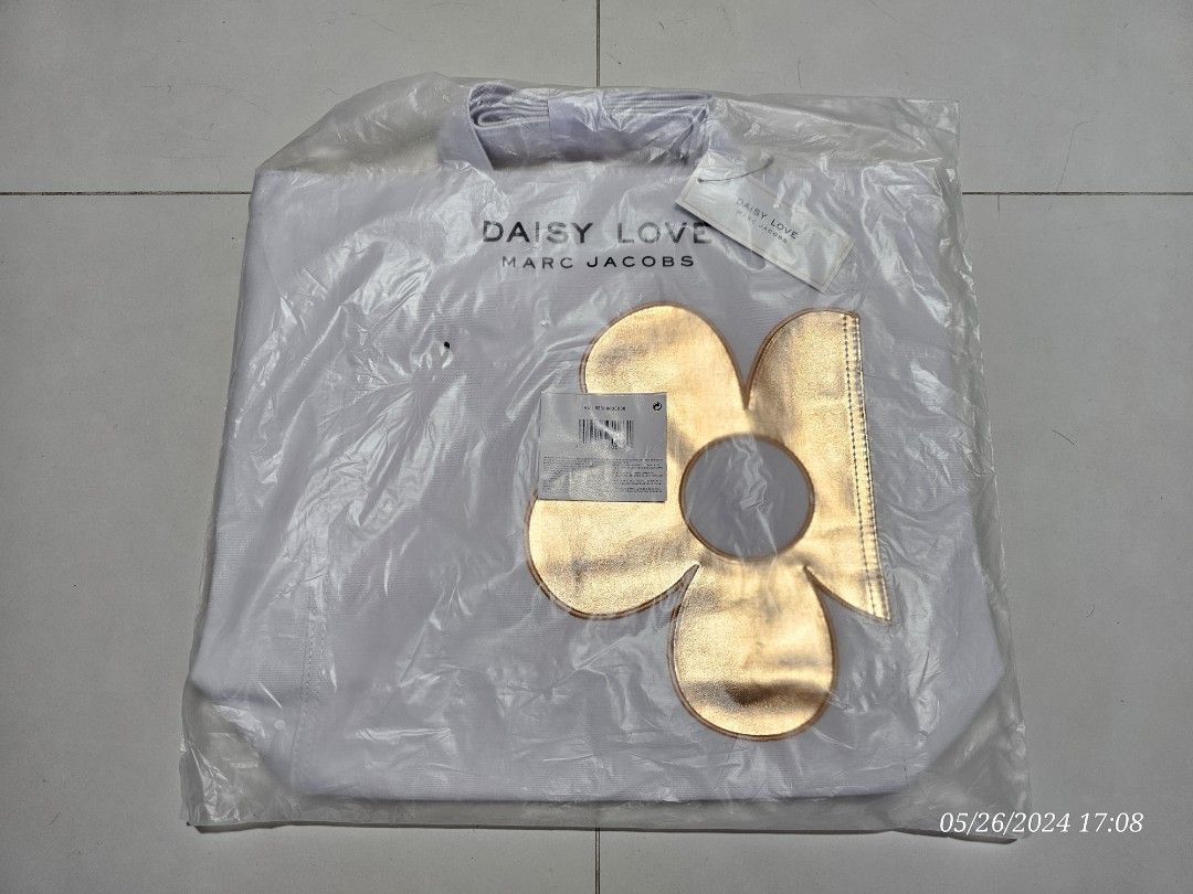 Marc jacobs daisy love tote bag store