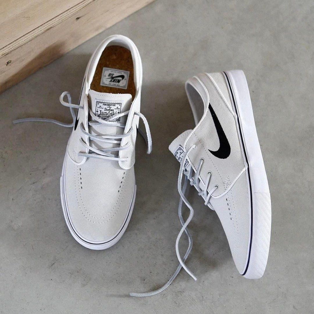 NIKE SB ZOOM JANOSKI OG SUMMIT WHITE Men s Fashion Footwear Sneakers on Carousell