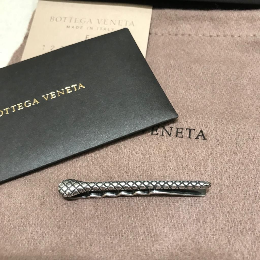 Bottega veneta tie bar store