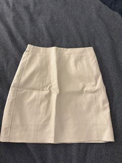 (Category: ) located in . Submitted by cc_closetsale (Listing ID 1305347634, Image 1). Description: .