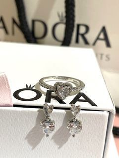 Pandora jewelry set