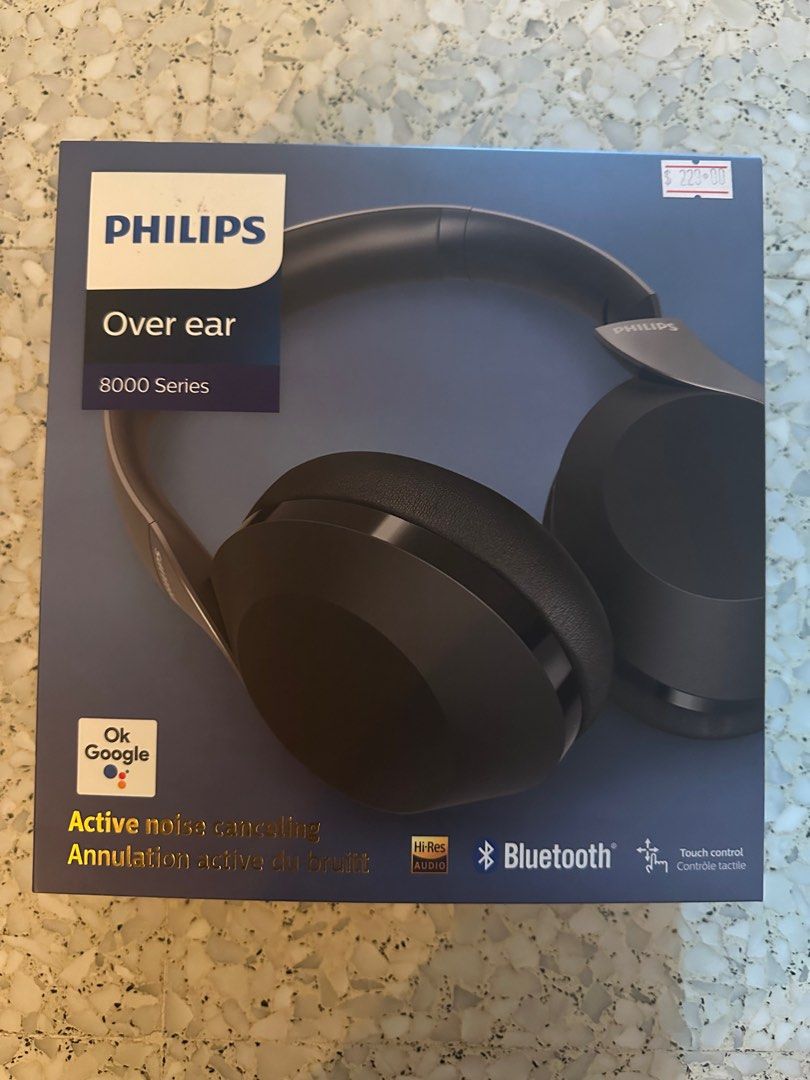 Philips over ear 8000 series BNIB