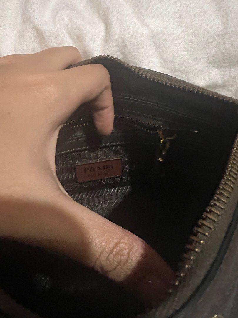Prada Vitello Daino Pochette (Category: Luxury Bags & Wallets) located in Paranaque City. Submitted by rpg15 (Listing ID 1305452135, Image 3). Description: Prada Daino Vitello Pochette With original dustbag .