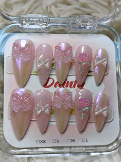 (Category: ) located in . Submitted by daintydays__ (Listing ID 1305405034, Image 1). Description: .