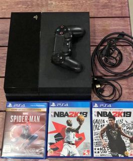 Ps4 console with games