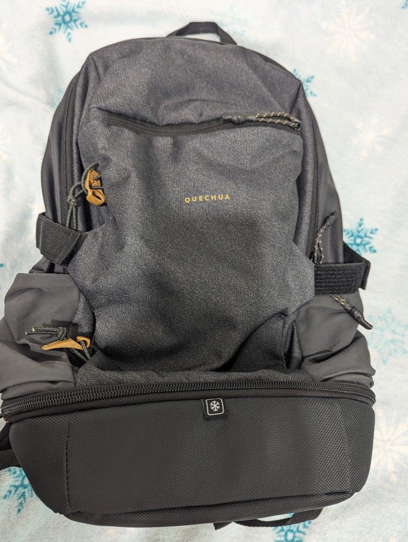 Quechua backpack (Category: Backpacks) located in Muntinlupa City. Submitted by tech2000ph (Listing ID 1305406715, Image 1). Description: .