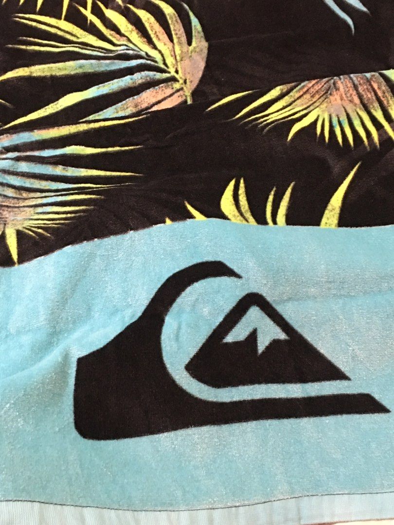 Quicksilver Big Beach Towel (Category: Bedding & Towels) located in Naga. Submitted by lilycheedeclutter (Listing ID 1305399551, Image 2). Description: .