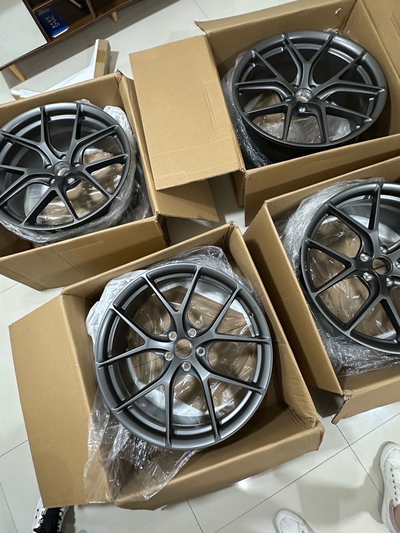 Rims HRE P101, Car Parts & Accessories, Mags and Tires on Carousell