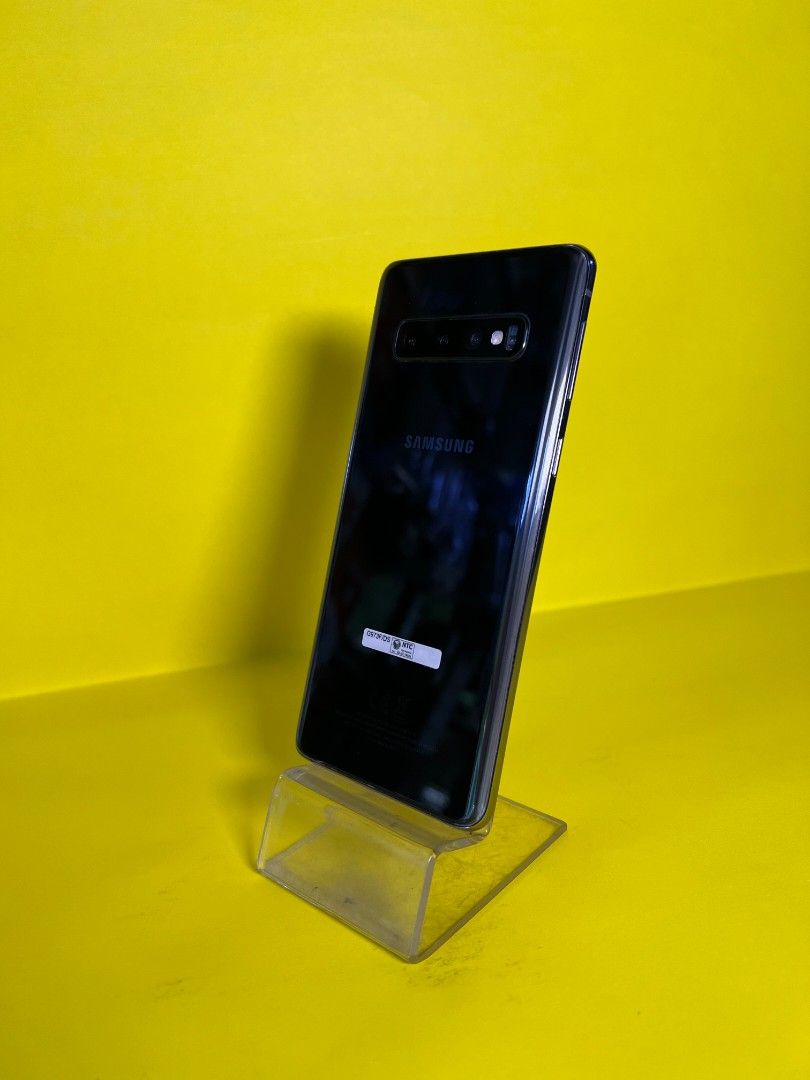 SAMUNG s10 (Category: Samsung) located in Quezon City. Submitted by mubrogadgets (Listing ID 1305373145, Image 3). Description: SUPER SALE!!! 🔥SAMSUNG S10 ❤️ for sale or swap ₱7999 WE ACCEPT CASH ON DELIVERY VIA LBC IN ALL PART OF PHILLIPINES AND LALAMOVE FOR IN METRO MANILA SAGOT NYO PO SHIPPING FEE No issue no history of repair or issue ➡️Super linaw ng both camera ➡️Flagship Phone ➡️gaming Phone • 128GB | 8GB • NTC •Dynamic AMOLED, HDR10+ •41