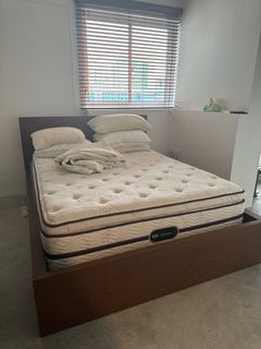 (Category: ) located in . Submitted by latteextrashot (Listing ID 1305409810, Image 1). Description: .