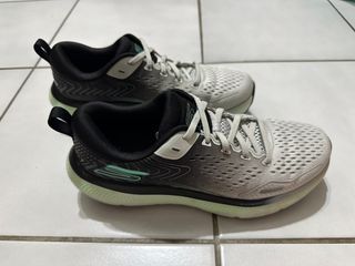 由 vicky970212 (刊登 ID 1305453668，圖片 1) 提交，位於 的 (類別：)，說明：。