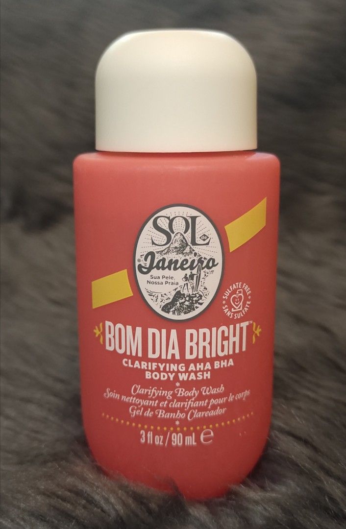 Sol de Janeiro Body Wash (Category: Bath) located in Antipolo. Submitted by legoninos.legoninas (Listing ID 1305316828, Image 2). Description: 90 ml - PHP 675 each Bom Dia Bright Beija Flor Authentic,brand new and unopened.