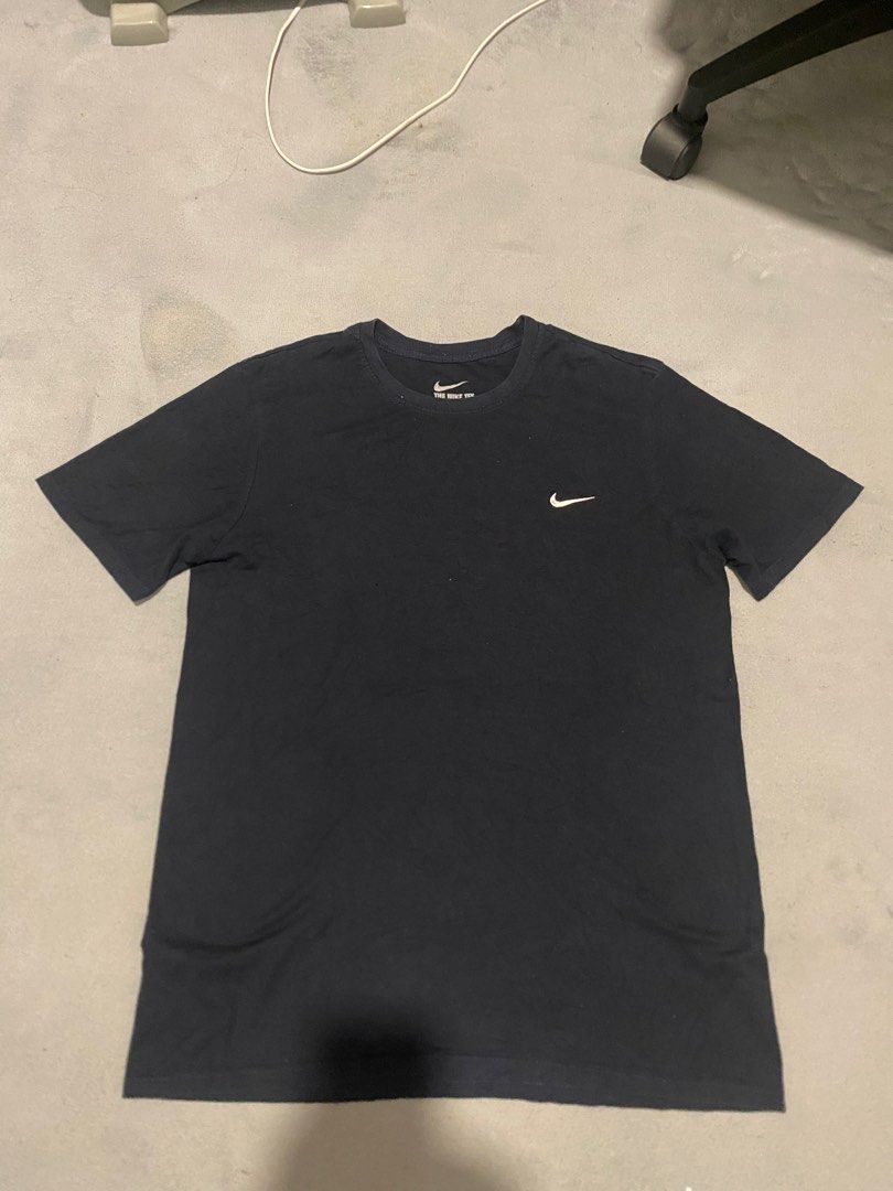 Nike tee athletic cut sale