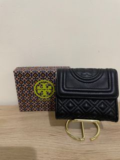 Tory burch fleming trifold wallet authentic