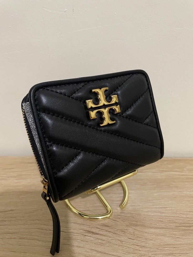 Tory burch kira folded wallet authentic (Category: Luxury Bags & Wallets) located in Cabuyao City. Submitted by luxbymishy (Listing ID 1305463472, Image 2). Description: Brand new complete inclusions Guaranteed authentic .