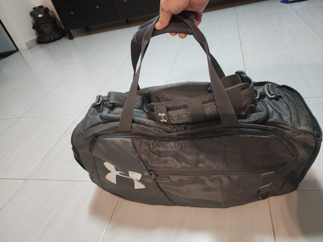 Duffle bag under armor top