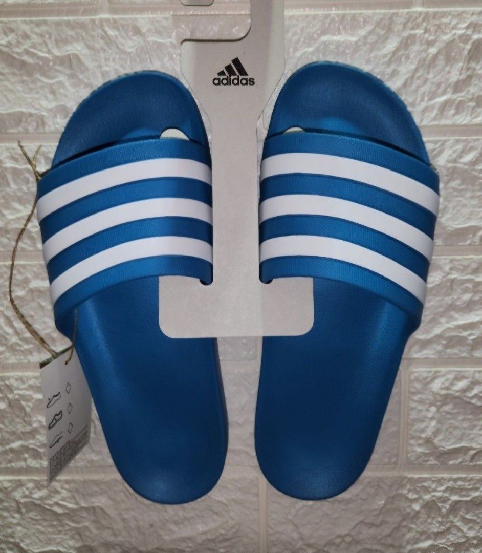 100% New Adidas ADILETTE AQUA Slides BLUE (UK 10) 拖鞋, 男裝, 鞋, 拖鞋- Carousell