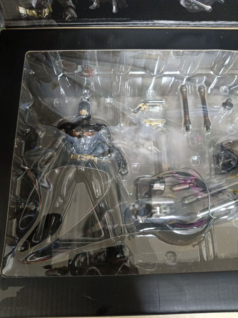代售正版/BANDAI 桂正和×竹谷隆之BATMAN BAT-POD, 書籍、休閒與