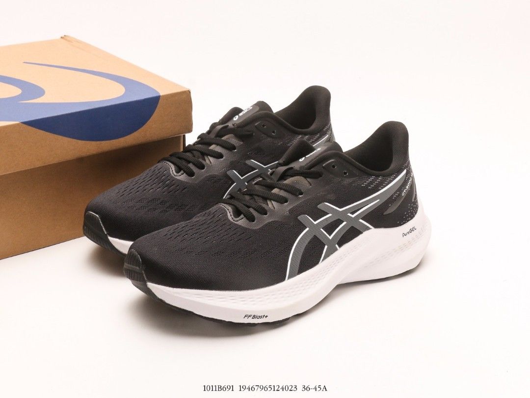 ASICS GT 2000 12 White black running shoes US 5 US 11