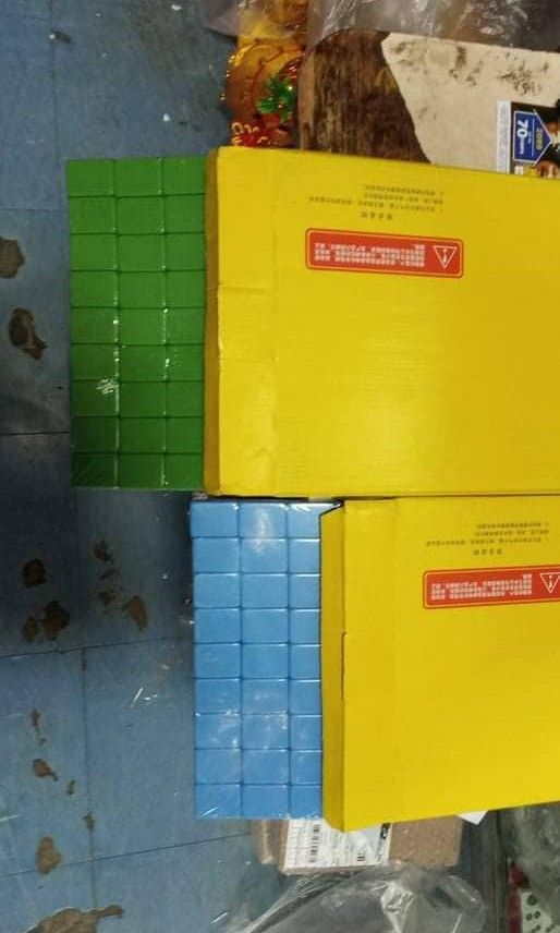 Automatic Mahjong Tiles Only (Magnetic) (Category: Board Games & Puzzles) located in Manila. Submitted by julieggggg (Listing ID 1305530446, Image 1). Description: We have size 38mm, 40mm, 42mm magnetic tiles Good for automatic mahjong table Available colors: green or blue 144 tiles in one set price is sold per color choice set of 144 tiles (each).