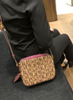 (Category: ) located in . Submitted by Maisa (Listing ID 1305517788, Image 1). Description: .